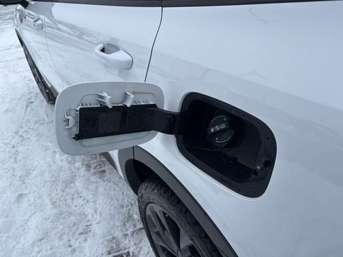 Used 2023 Kia Sorento SX Prestige image 48