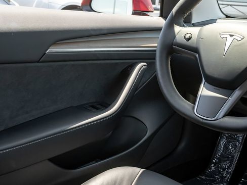 Used 2023 Tesla Model 3 Long Range AWD/4WD image 16