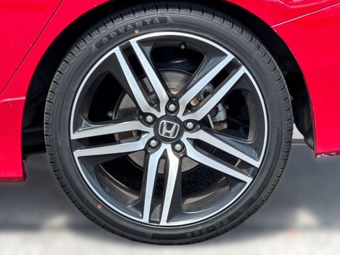 Used 2016 Honda Accord Sport image 11