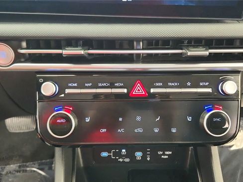 Used 2025 Hyundai Tucson SEL AWD/4WD image 27