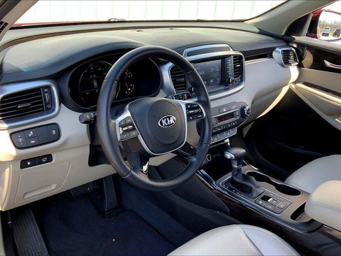 Used 2020 Kia Sorento EX AWD/4WD image 13