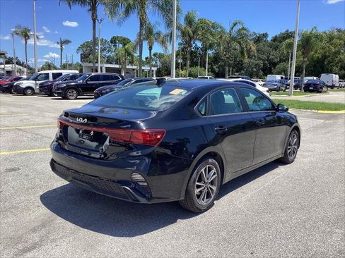 Used 2024 Kia Forte LXS FWD image 11