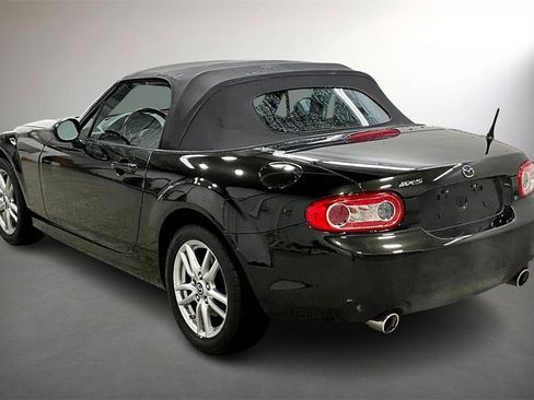 Used 2013 MAZDA MX-5 Miata Sport image 4