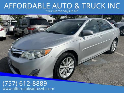 Used 2014 Toyota Camry XLE FWD image 1