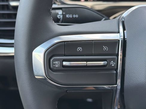 New 2026 GMC Canyon Elevation RWD image 10