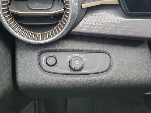 Certified 2024 Chevrolet Trax ACTIV w/ Driver Confidence Package image 22