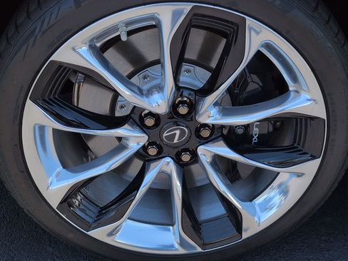 Used 2021 Lexus LC 500 Convertible w/ Touring Package RWD image 13