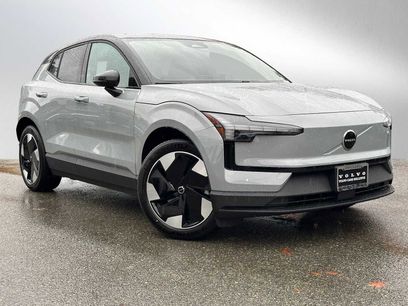 New 2025 Volvo EX30 Plus w/ Protection Package Premier