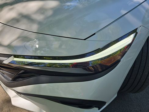 New 2025 Hyundai Elantra SEL image 31