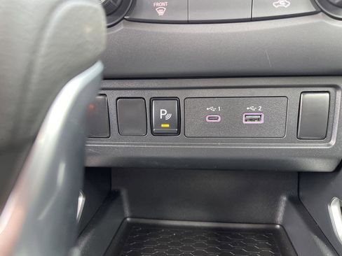 Used 2025 Nissan Frontier SV AWD/4WD image 28