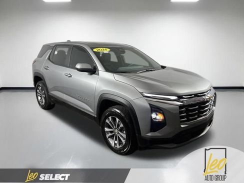 Used 2026 Chevrolet Equinox LT w/ Convenience Package II FWD image 4