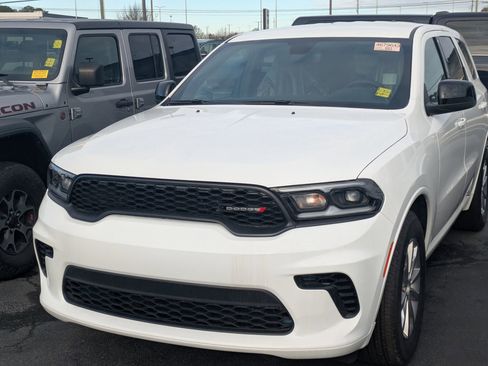 Used 2025 Dodge Durango GT image 3