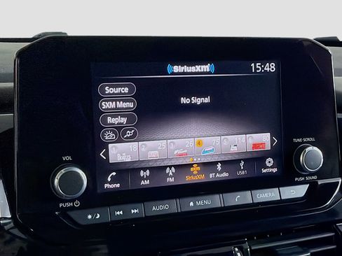 Used 2025 Nissan Pathfinder SV AWD/4WD image 21