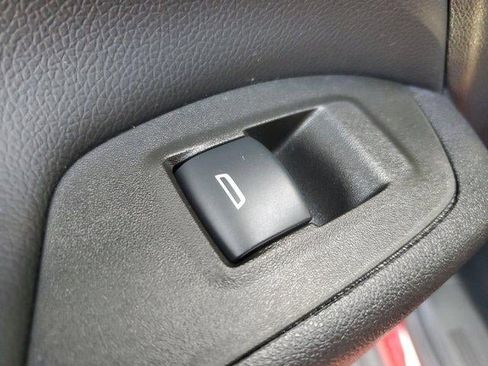 Used 2023 Chevrolet Equinox LT image 11