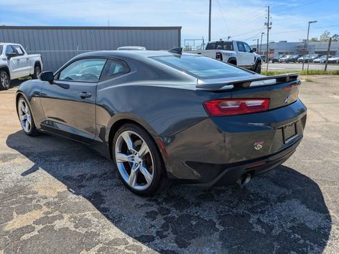 Used 2017 Chevrolet Camaro SS image 6