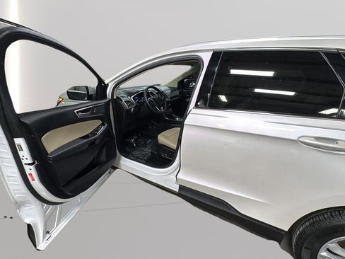 Used 2019 Ford Edge SEL w/ Equipment Group 201A image 13