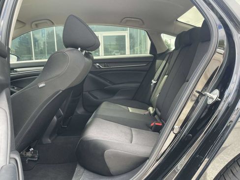 Used 2018 Honda Accord LX image 11