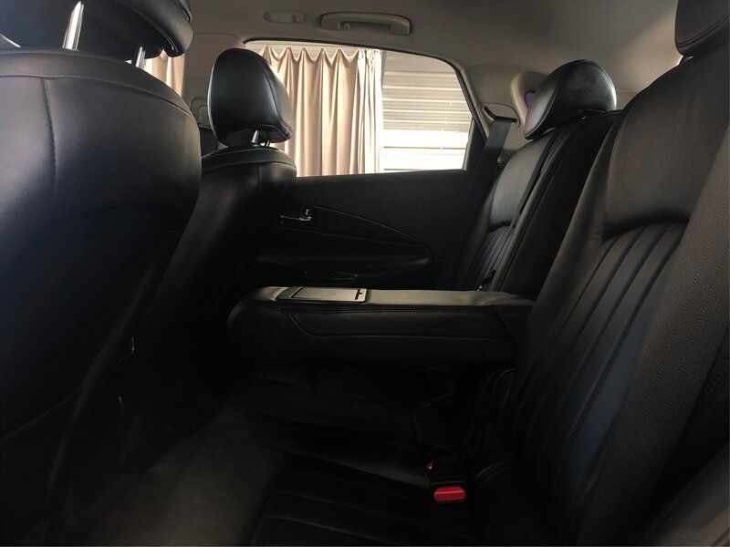 Used 2009 INFINITI EX35 Journey w/ Technology Pkg RWD image 10
