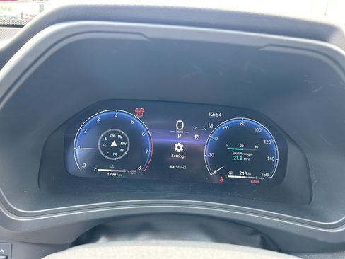Used 2024 Toyota Grand Highlander AWD image 17