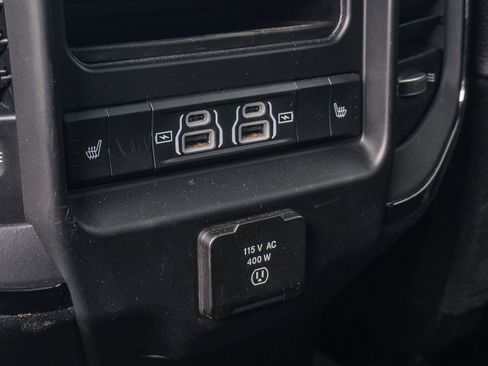 Used 2022 RAM 3500 Limited AWD/4WD image 23
