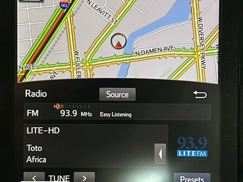 Used 2018 Toyota Prius Four FWD image 78