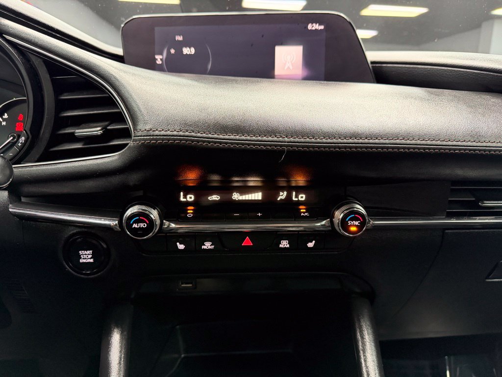 Used 2020 MAZDA MAZDA3 Sedan w/ Preferred Package FWD image 24
