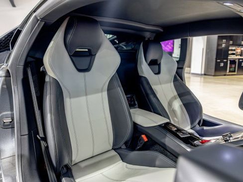 Used 2015 Lamborghini Huracan LP 610-4 image 30