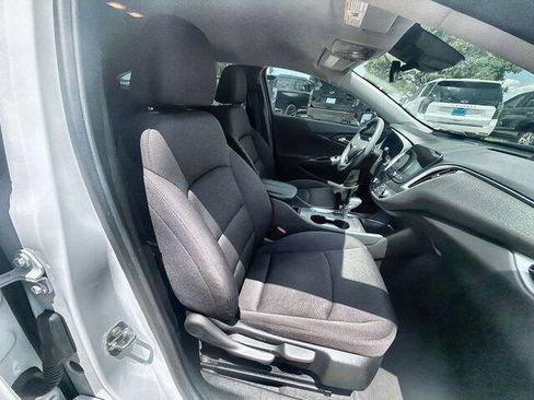 Used 2023 Chevrolet Malibu LT FWD image 27