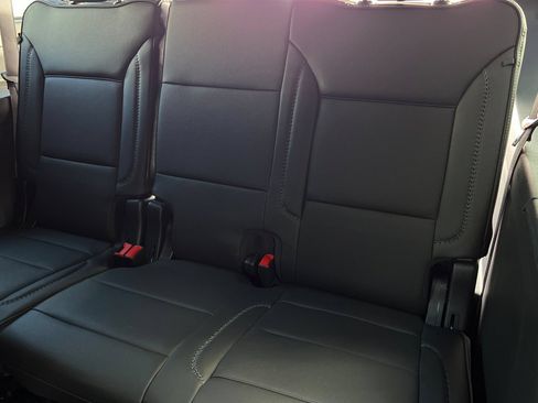 New 2026 GMC Yukon XL Denali AWD/4WD image 13