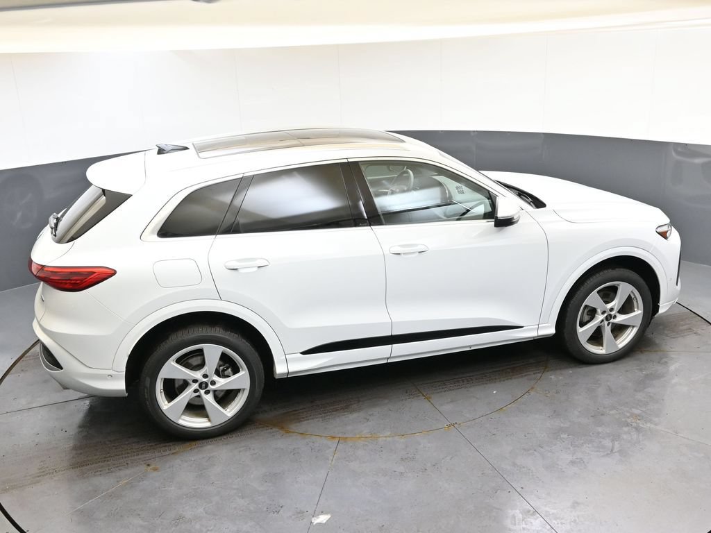 Used 2025 Audi Q5 Premium Plus w/ Premium Plus AWD/4WD image 49