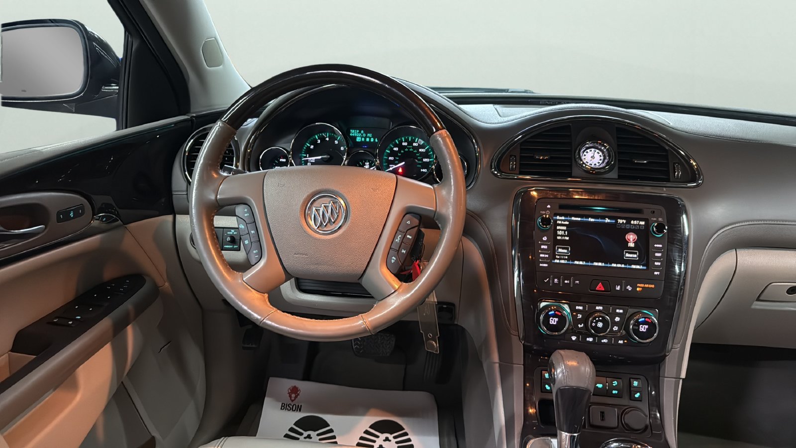 Used 2016 Buick Enclave Premium w/ Experience Buick Package FWD image 12