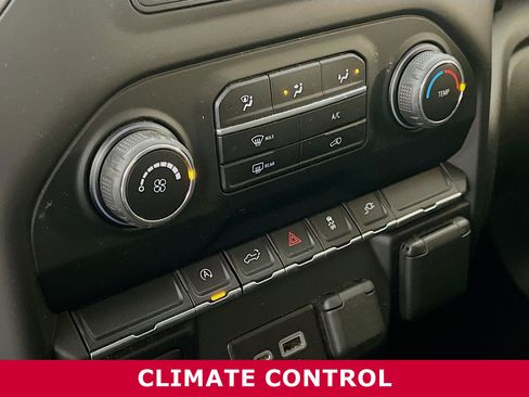 Used 2022 Chevrolet Silverado 1500 Custom image 9