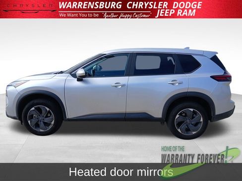 Used 2024 Nissan Rogue SV AWD/4WD image 8