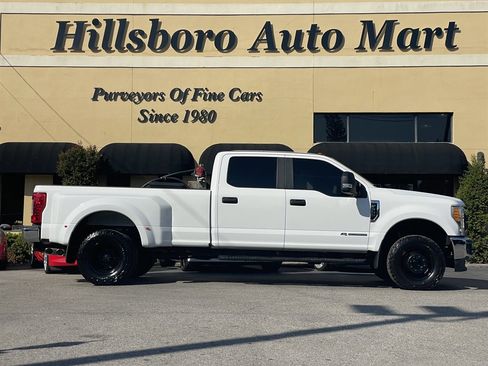 Used 2017 Ford F350 XL w/ Power Equipment Group image 4