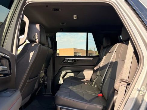 Used 2026 Chevrolet Tahoe RST AWD/4WD image 12