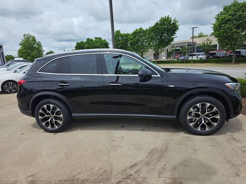 New 2025 Mercedes-Benz GLC 350e 4MATIC image 2