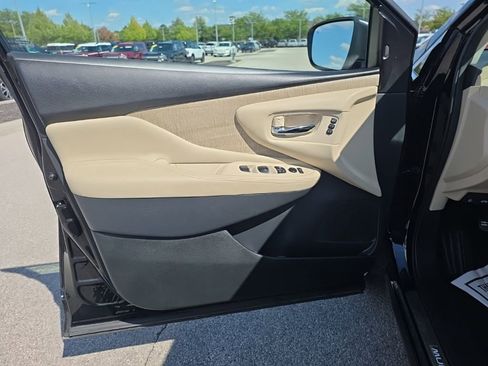 Used 2024 Nissan Murano SL image 24