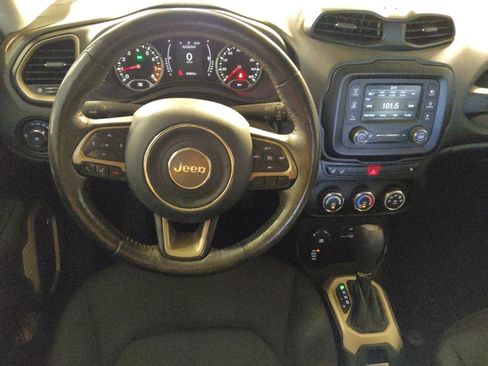 Used 2016 Jeep Renegade Latitude w/ Cold Weather Group AWD/4WD image 22