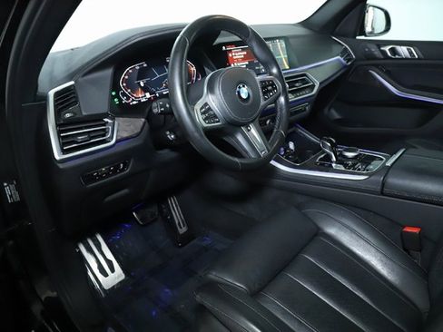 Used 2022 BMW X5 xDrive40i w/ M Sport Package image 18
