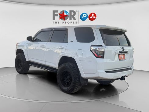 Used 2021 Toyota 4Runner SR5 image 3