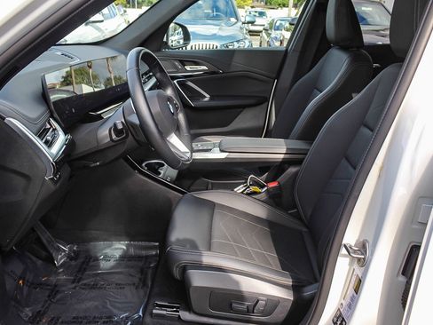 Certified 2025 BMW X1 xDrive28i w/ Convenience Package image 17