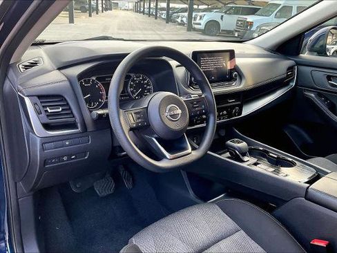 Certified 2024 Nissan Rogue SV image 17