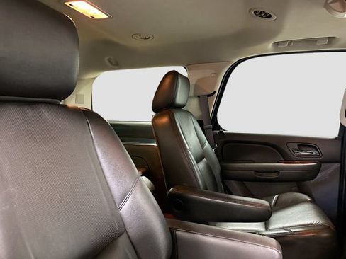 Used 2012 Chevrolet Tahoe LTZ AWD/4WD image 28