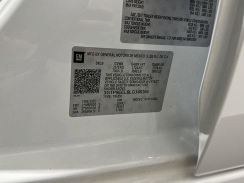 Used 2020 GMC Sierra 1500 AT4 w/ AT4 Premium Package AWD/4WD image 34