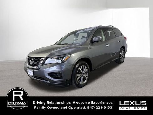 Used 2020 Nissan Pathfinder S AWD/4WD image 2