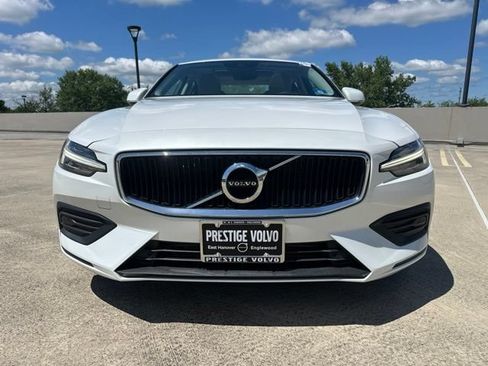 Used 2020 Volvo S60 T6 Momentum AWD/4WD image 2