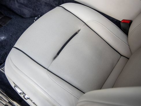 Used 2016 Rolls-Royce Dawn RWD image 29