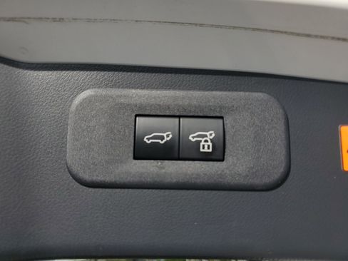 Used 2025 Lexus NX 250 FWD w/ Towing Package (2000 Lbs) image 9