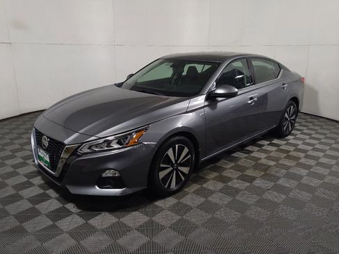 Used 2019 Nissan Altima 2.5 SL AWD/4WD image 2