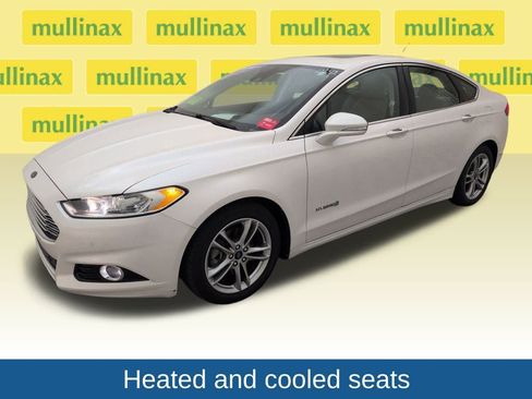 Used 2015 Ford Fusion Titanium image 13